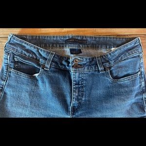 Levi’s slender Straight 526 jeans